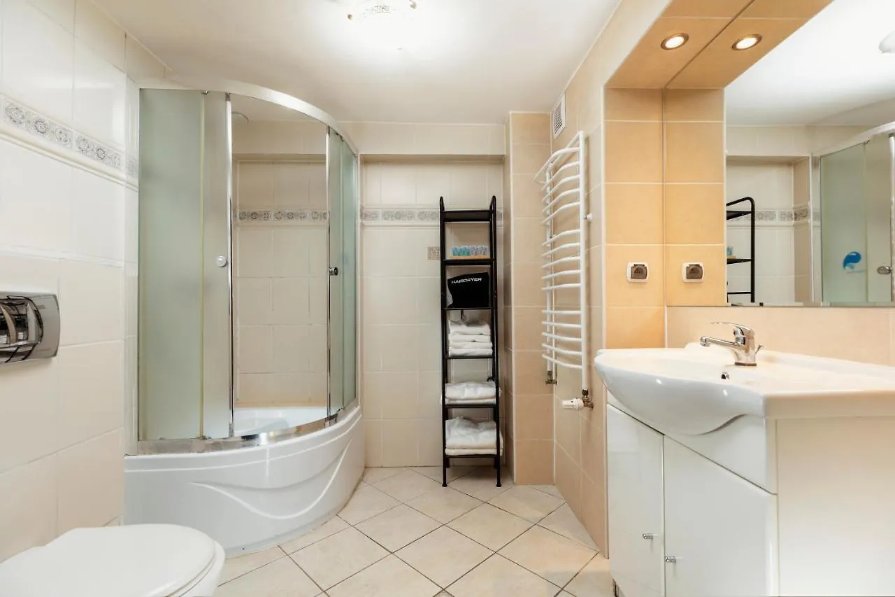 Villa Toscania-Check In 24H Posen 2*,  Polen